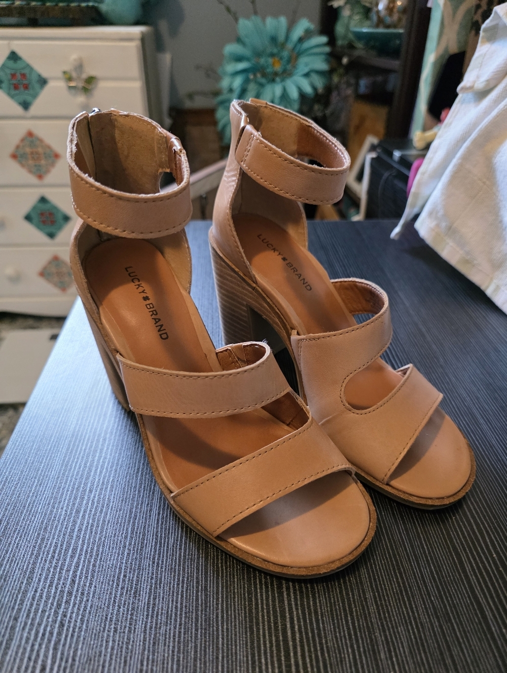 Lucky Brand Nude/Tan Triple-Strap Block Heel Sandals